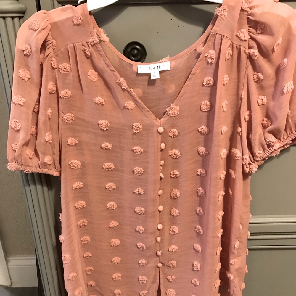 E & M Woman’s Small Top